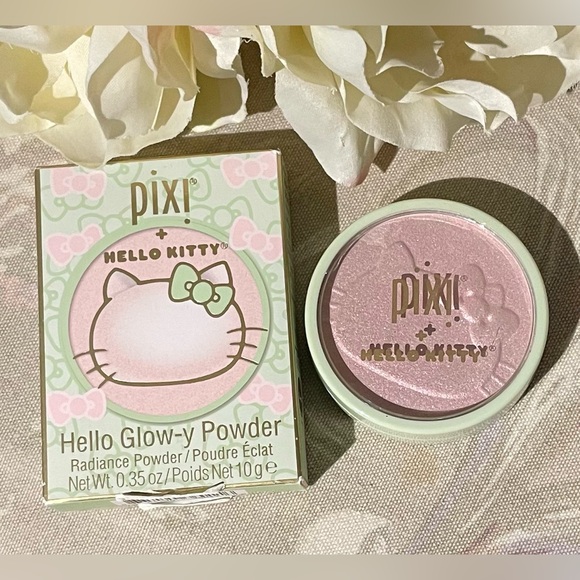 Hello Kitty Powder/brushes - Picture 3 of 6